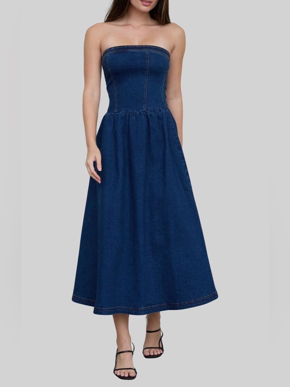 Blu Pepper Strapless Denim Midi Dress in Dark Blue